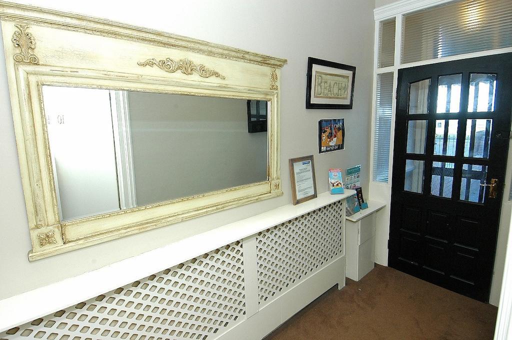 Cara Guesthouse Whitley Bay Dış mekan fotoğraf